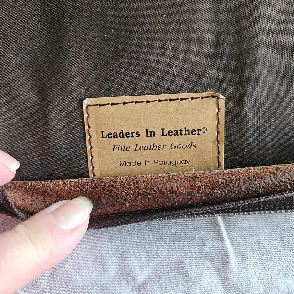 Leaders in Leather Vintage hand tooled briefcase - Picture 7 of 7